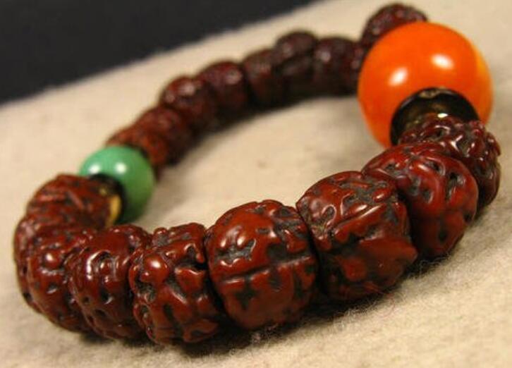 从吃到盘，从盘到玩，“盘持”手串——寻一种特殊的精神境界