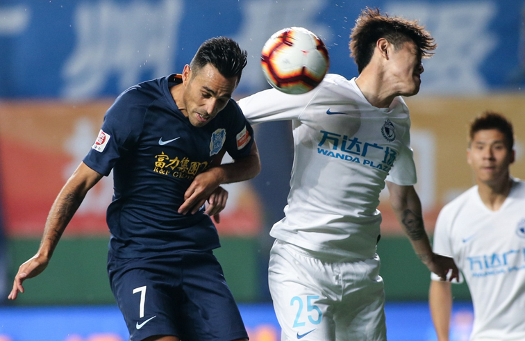 恒大两弃将却一战征服主帅崔康熙,崔康熙对恒大赛后