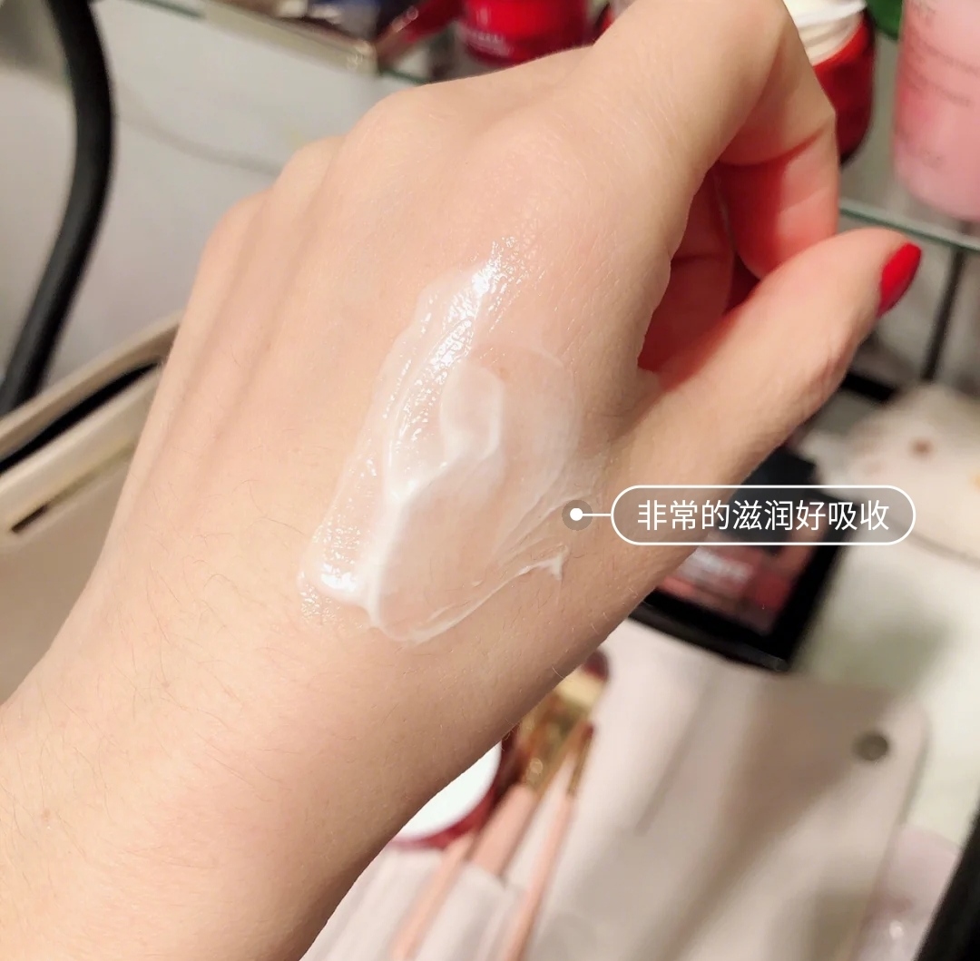 娇兰蓝皮面霜哪个系列最好,娇兰兰花面霜和兰蔻菁纯哪个更好