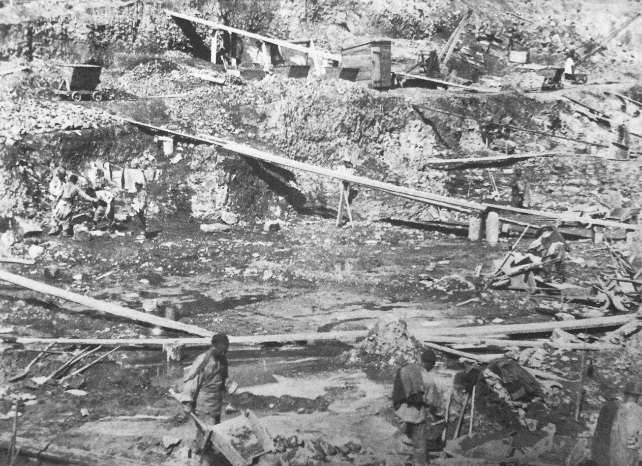 海参崴是如何被沙俄抢走的,海参崴被俄罗斯殖民多少年