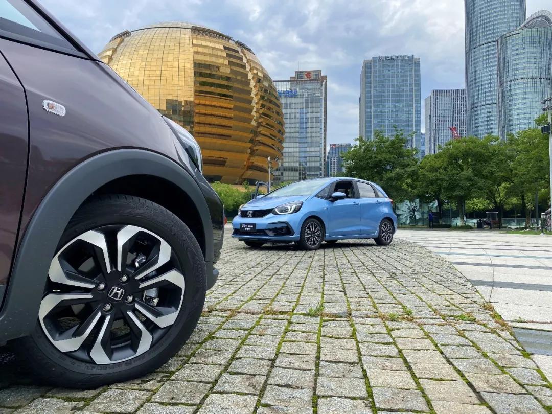 小型汽车的底盘都多高,小型车底盘