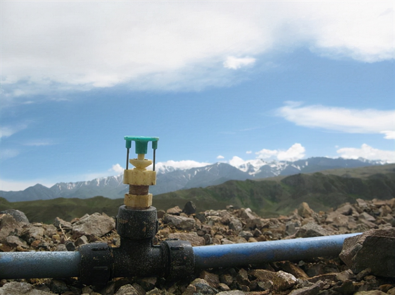 河北村民靠3公斤活性炭和抽水机，竟吸到34万元黄金，却进了牢房