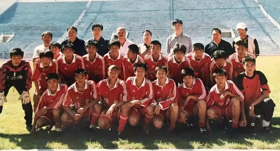 足球青训之阿贾克斯u13,大连毅腾足球俱乐部青训