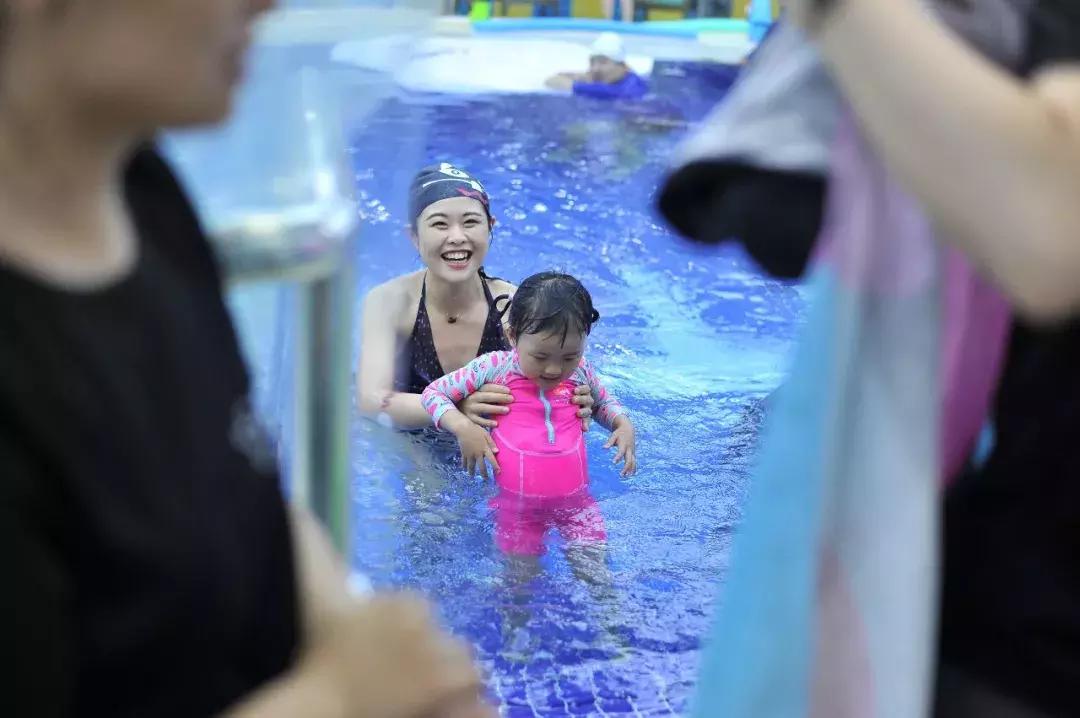 徐州高端亲子游泳，唯一入驻水立方，饮用水标准，国家级教练坐镇