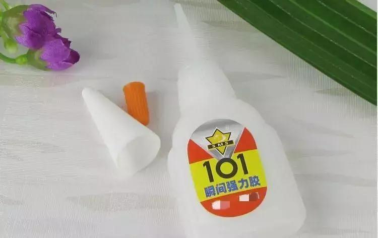 502胶水真的什么都能粘住吗,502胶水粘住502的盖子怎么办