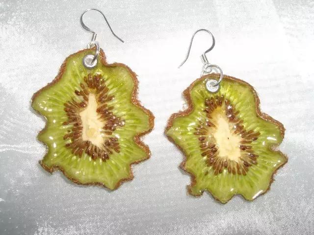 她把水果变成了“宝石”，6年卖出3143件，成美国最畅销的首饰