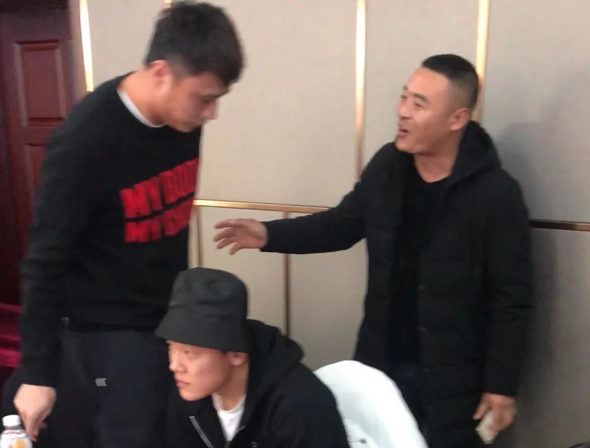 青岛橙风球迷协会年会,青岛球迷协会杯决赛