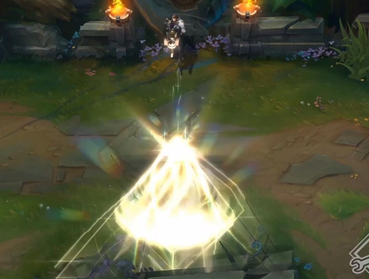 lol光明哨兵第二期,lol锤石腥红之月皮肤