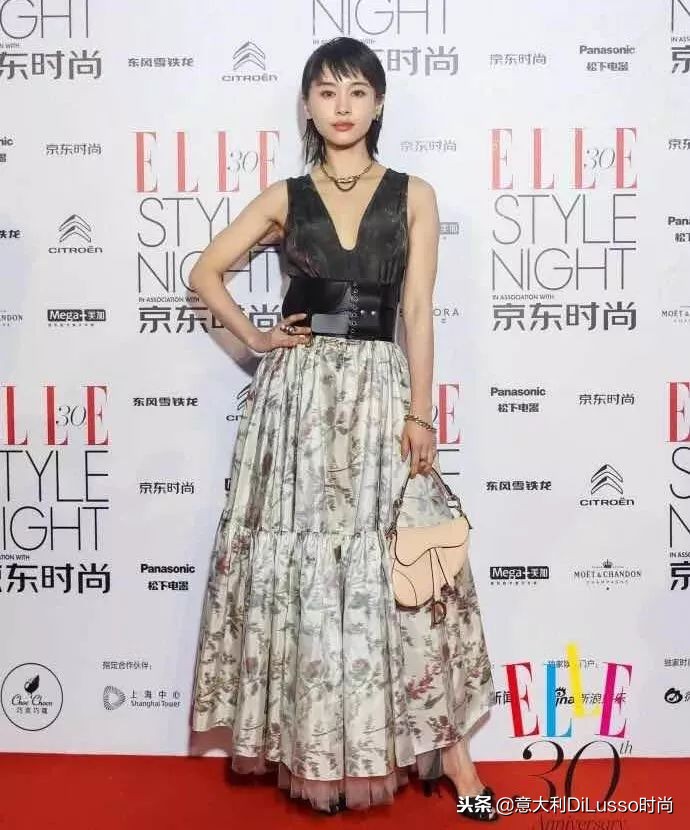 dior快闪店服装,dior女装快闪店