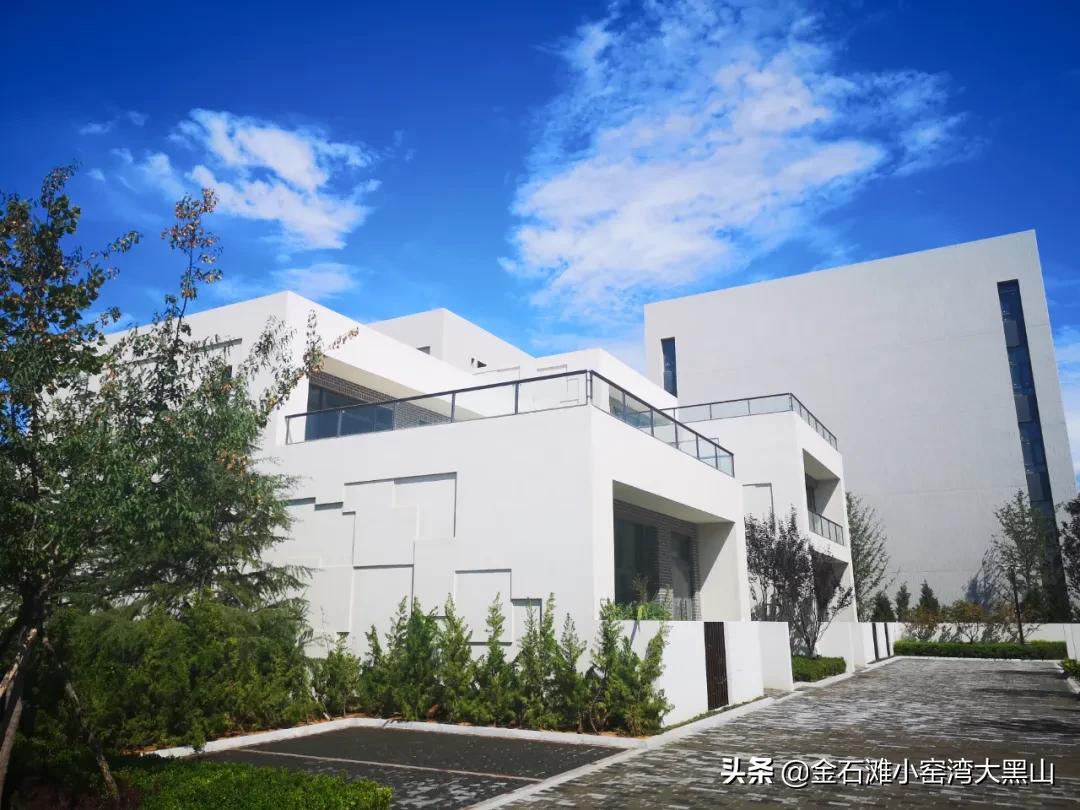 小窑湾商务中心,小窑湾的商业