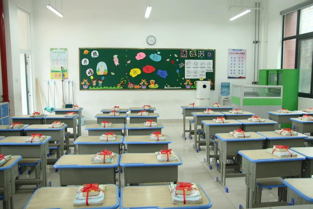 华山路小学新生一年级入学仪式,云兴小学城东分校招生标准