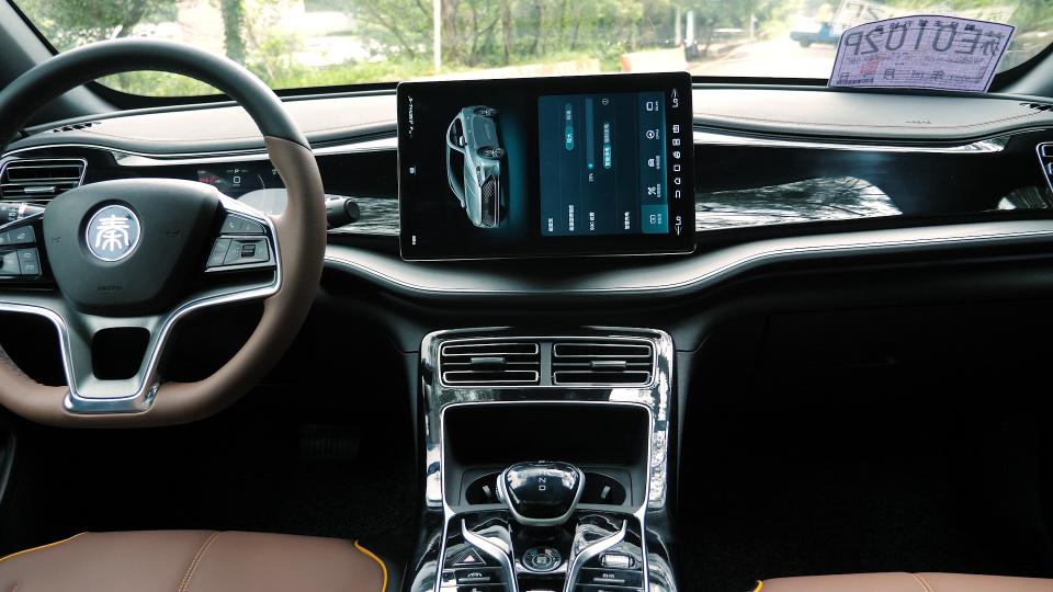 10万左右新车轿车推荐,20万左右买这3台轿车实用又有面子