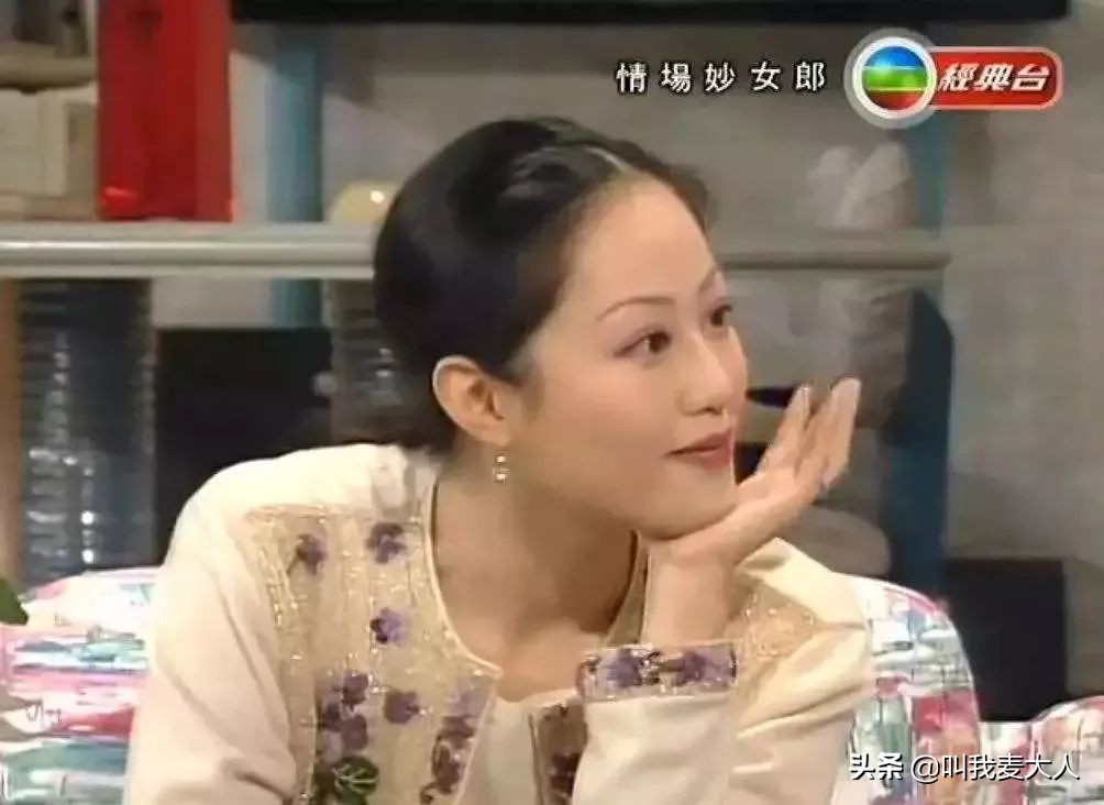 负债2.5亿交往5个男友，她让两位亿万富翁丈夫破产，拜金指数10​