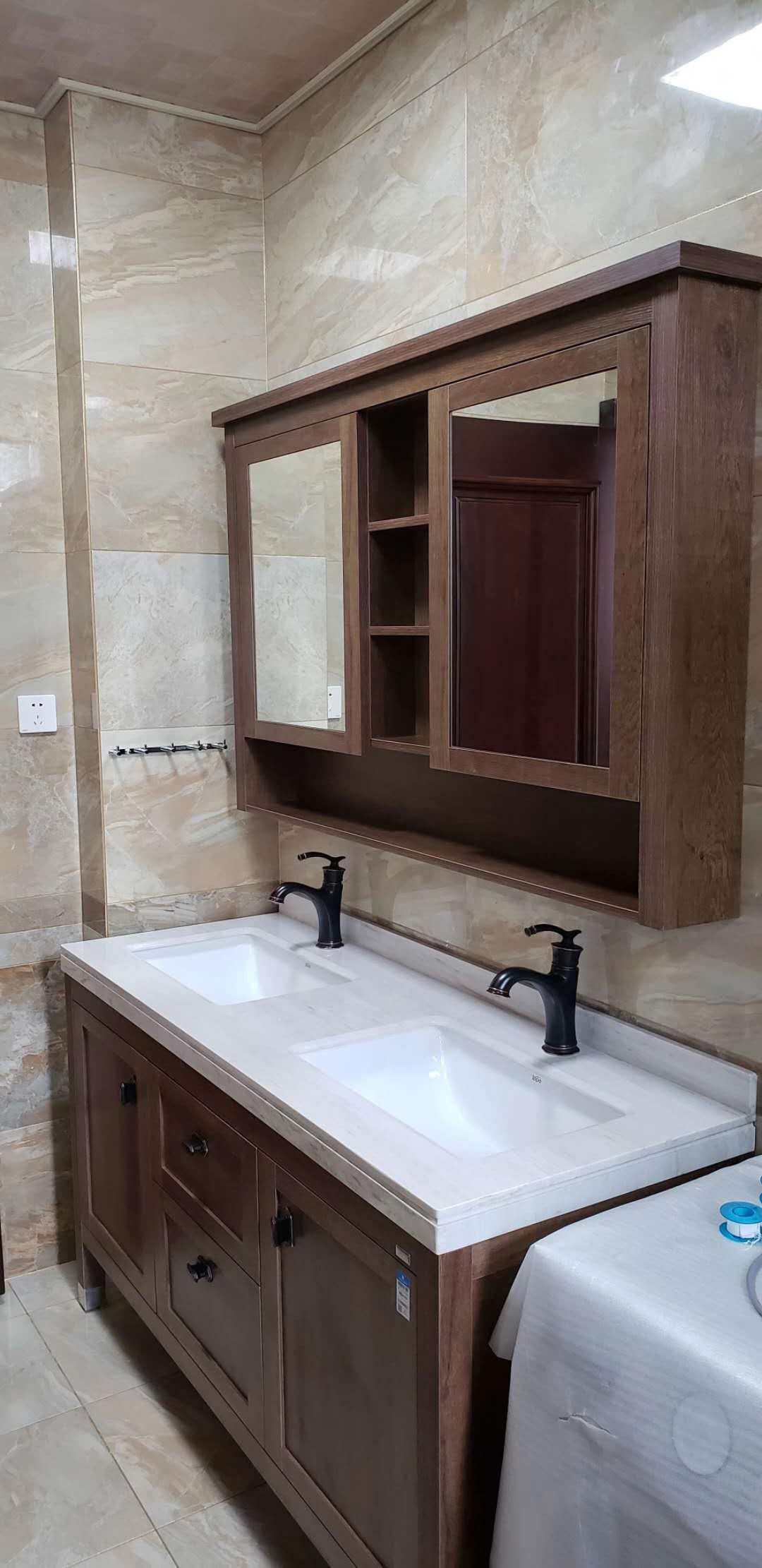 浴室柜台下盆尺寸怎么挑选,怎么挑选定制浴室柜行情价格