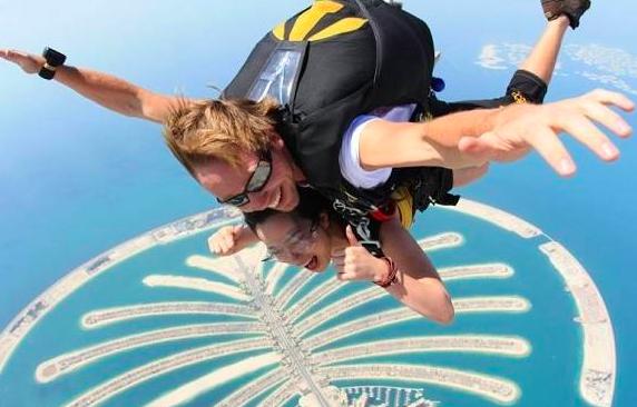 在迪拜买房跟度假一样吗,迪拜买房免税