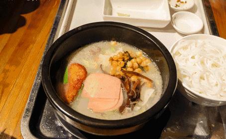 一篇文章带你了解透云南米线！强推