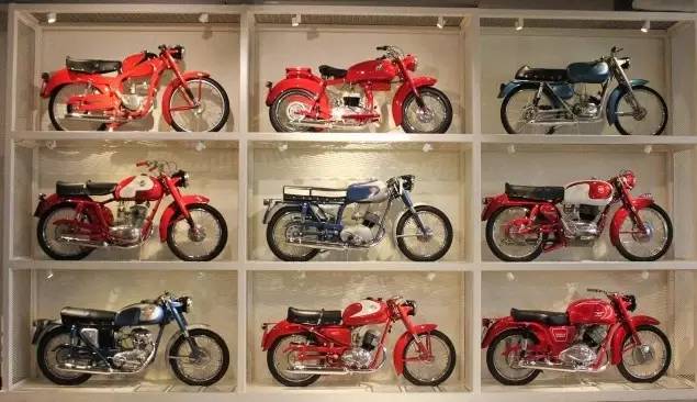 国外意大利摩托车博物馆,古典摩托车博物馆