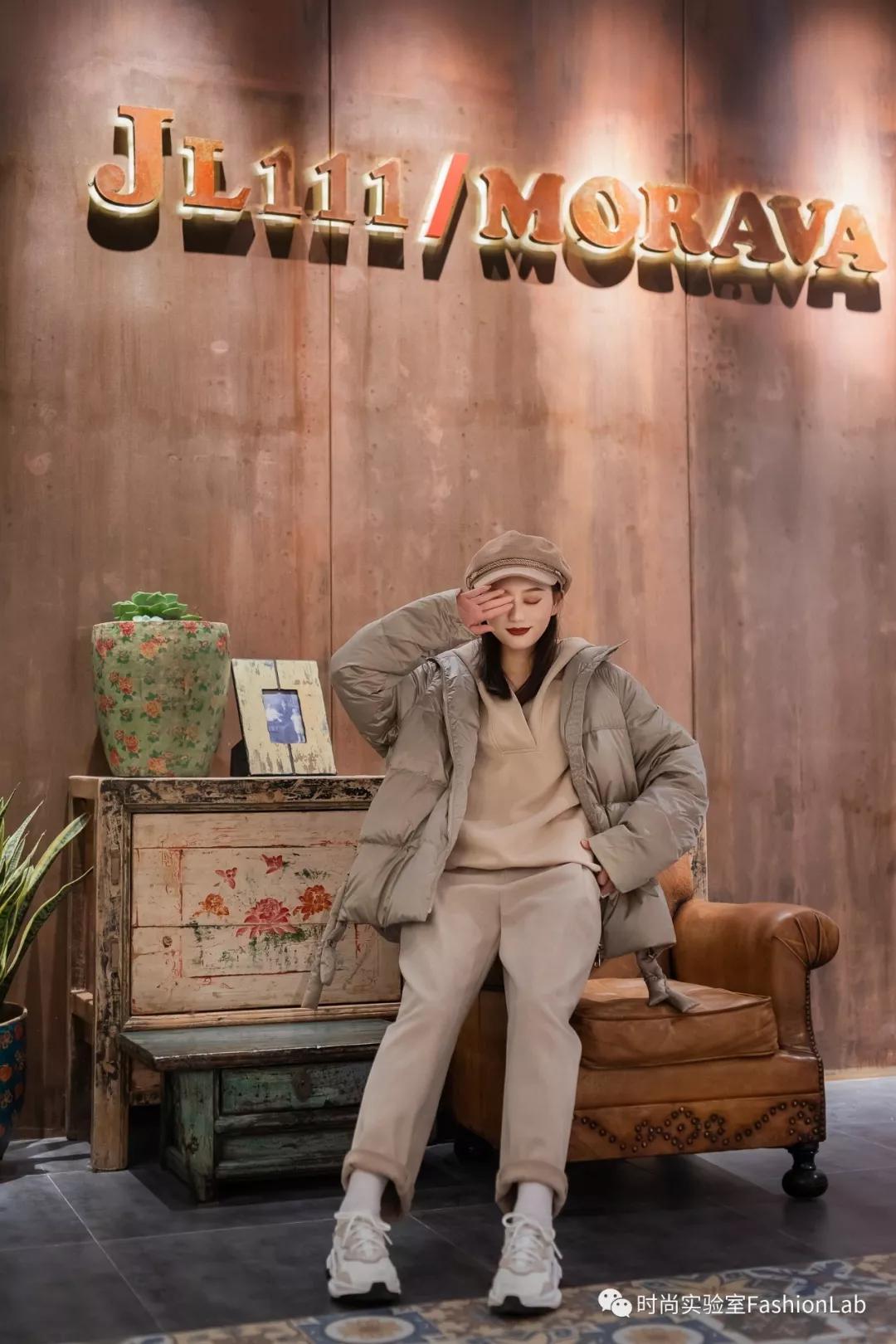 送对年终礼物是当代青年的社交核*器武**