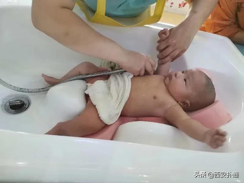 月嫂如何从0基础到月薪过万,一个月一万二的月嫂是什么样的