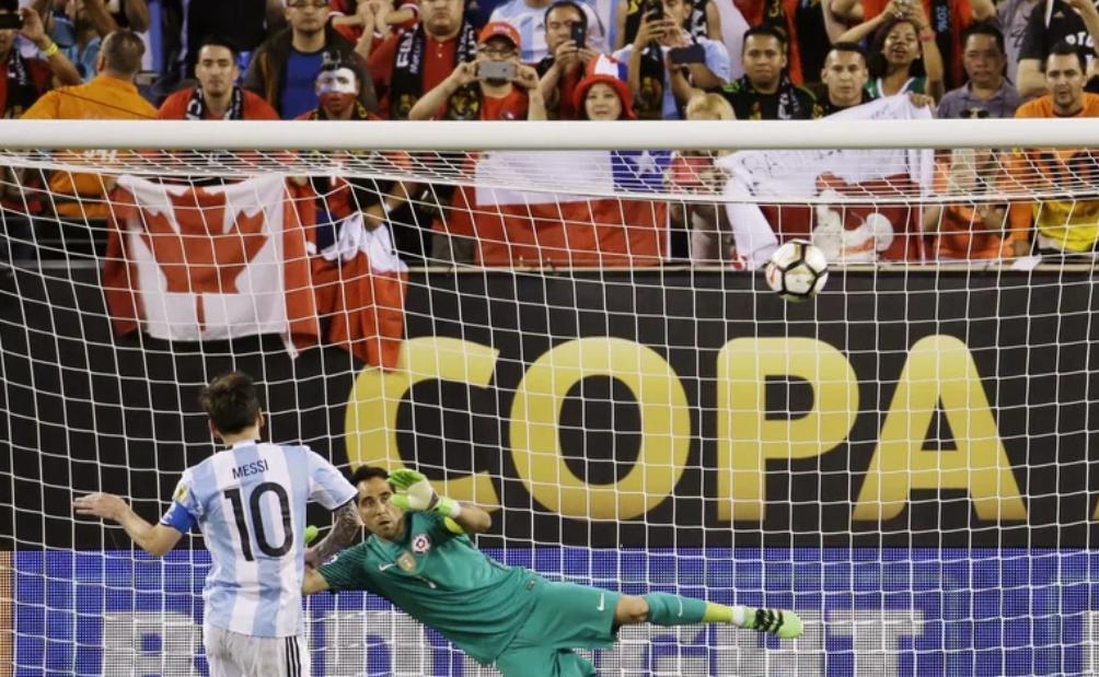 梅西阿根廷连续三次决赛失利集锦,梅西美洲杯决赛失利图片大全