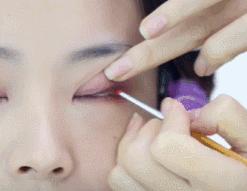 怎么画眼妆才不显脏,想学画眼妆今年最流行的眼妆