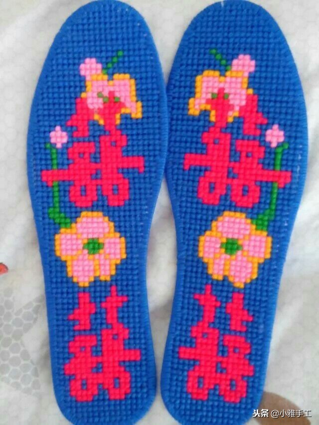 云南小巧妹自做鞋垫刺绣教程,孙姐手工刺绣鞋垫教程