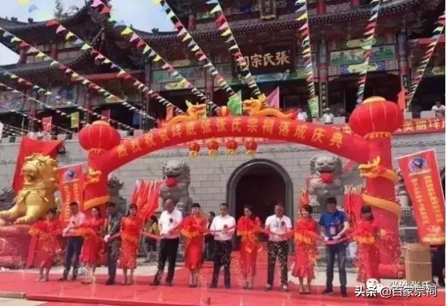 阜南张氏祠堂落成庆典仪式,张氏祠堂唱戏人山人海