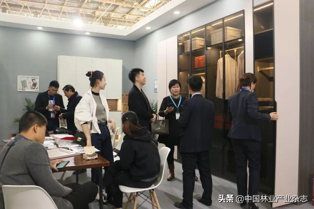 轻奢木门北京门展,尚家木门北京门业展