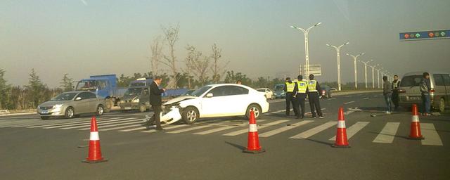 车损险没买对方主要责任怎么赔,车损险没买撞车怎么赔