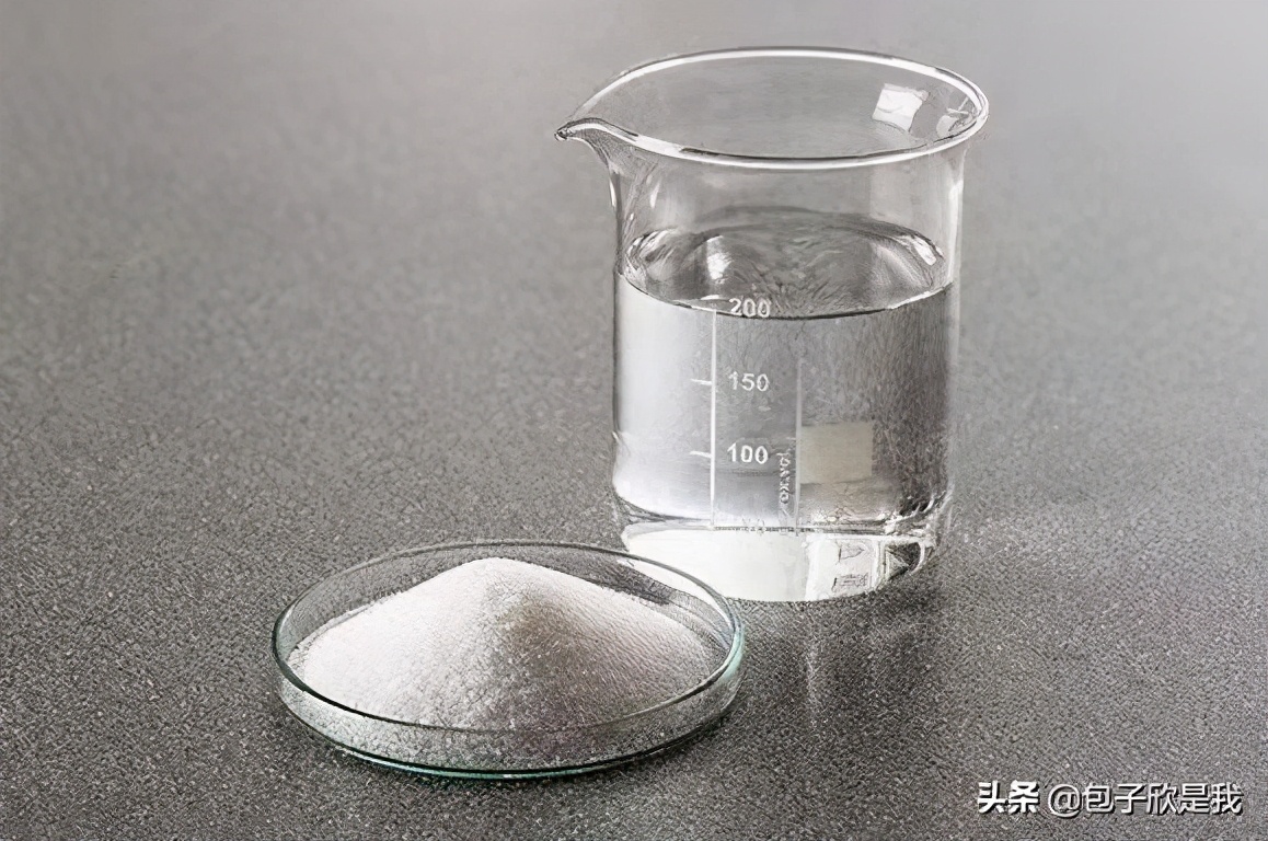 因误用消毒剂送医！如何给宝宝消毒，很多人第一步就错