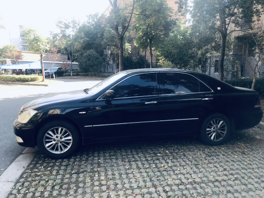 跑了最多里程的皇冠,皇冠2.5和雅阁2.4哪个动力好