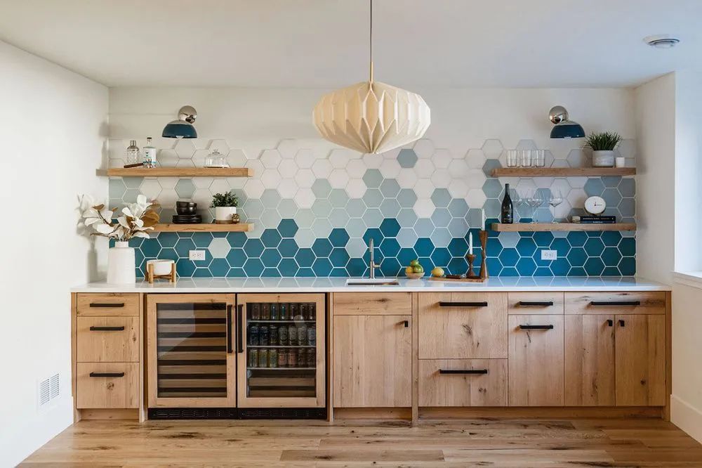 瓷砖通铺怎么搭配最好看,当下实用且流行的瓷砖搭配