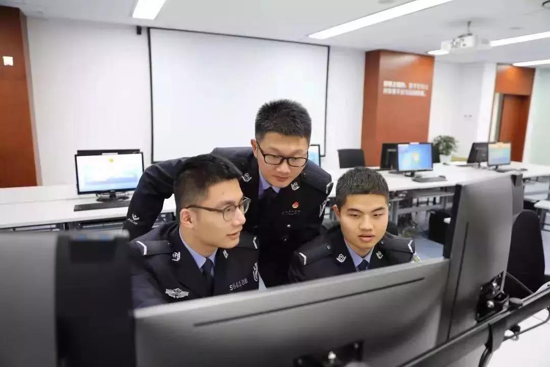 智器云可视化分析,智慧实验室数字化建设解决方案