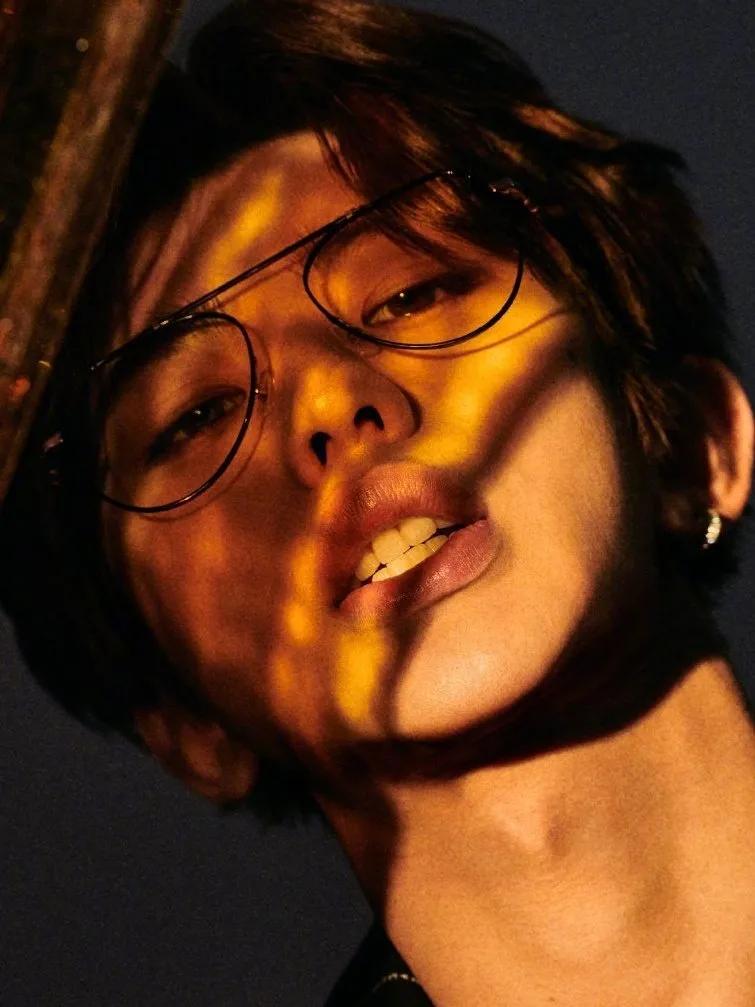 蔡徐坤娱乐圈四大顶流,蔡徐坤为什么能成为顶流爱豆