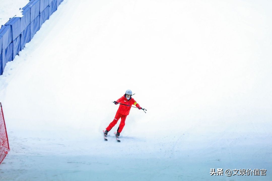 你还在对抗“热浪”？我们都去“冲浪”了