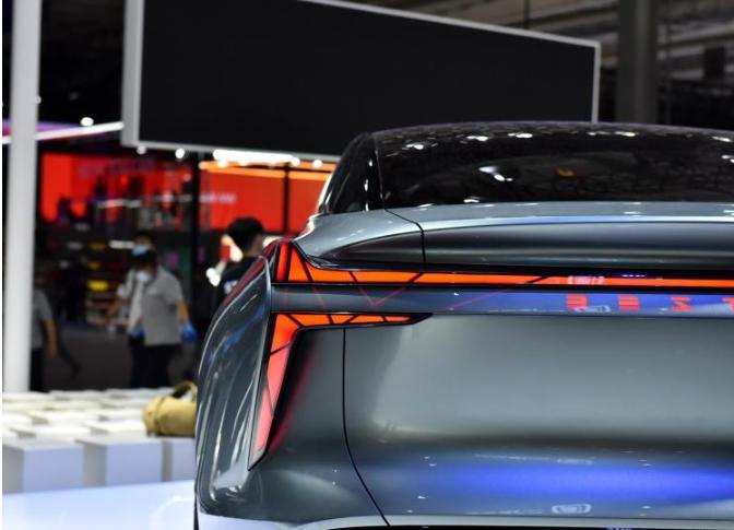 光影哲学设计图说一汽奔腾全新概念车