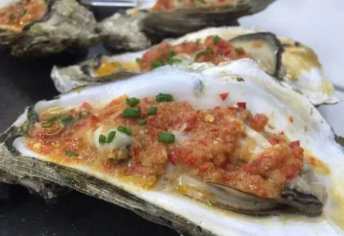 南宁可以吃超大生蚝的地方,南宁大沙田好吃的生蚝