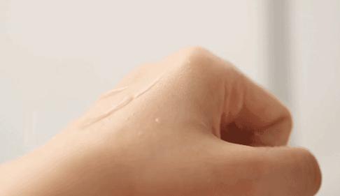 防晒美白身体喷雾日本,颜值高又好用的防晒喷雾