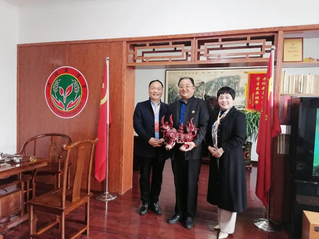 北方电子科技学校组织骨干教师赴山西临汾新博学职业学校观摩学习