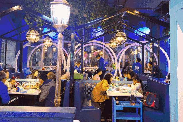 最好吃的美蛙鱼头在哪里,美蛙鱼头火锅的吃法