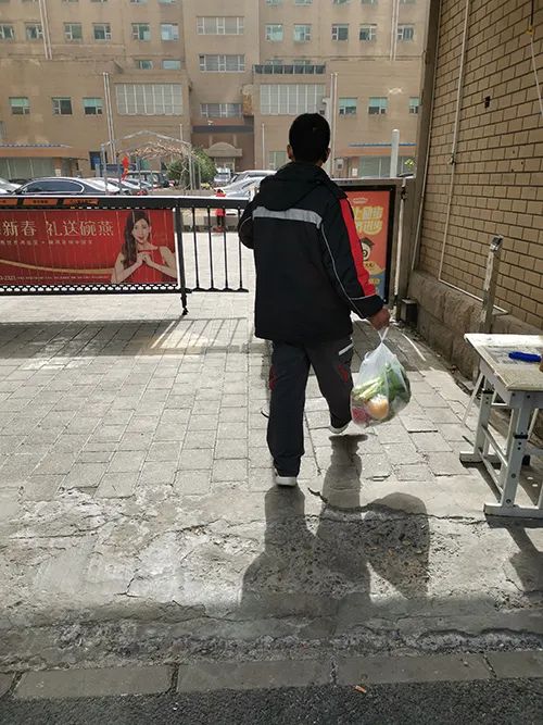 顺义区临空经济核心区顺丰又一快递小哥荣登“北京榜样”周榜