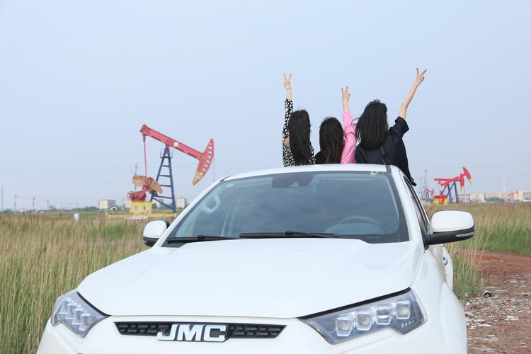 域虎9高速试驾,域虎9皮卡车越野视频