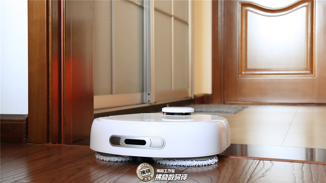 自己洗拖布的机器人,云鲸智能扫拖一体机器人怎么样