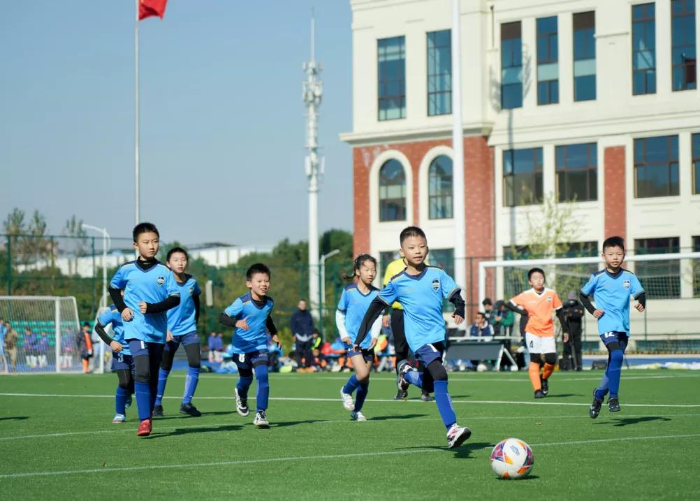 这场全市比赛开赛！华天队亮相