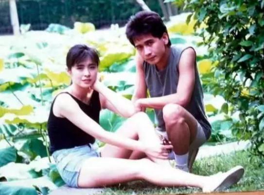 香港吴某凡的*艳猎**情史：天后港姐看不上，被不知名小助理迷乱心智