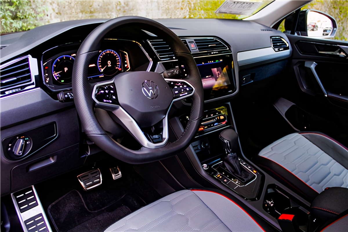 途观x两驱尊崇旗舰测试,大众新款途观x试驾