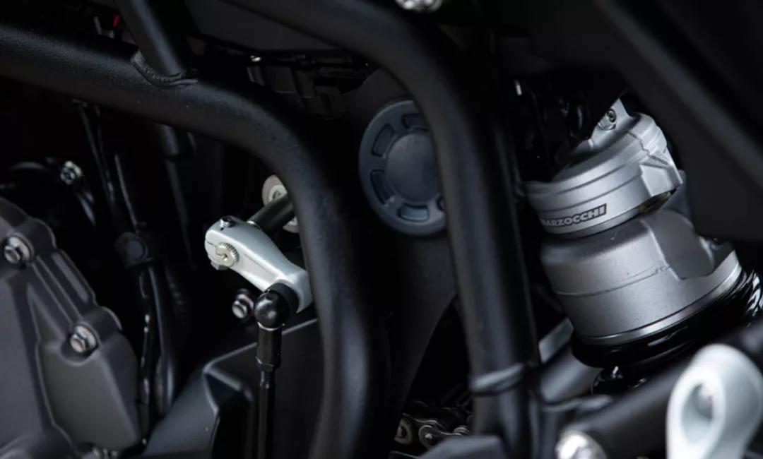 f750gs凯旋tiger850,凯旋tiger900对比宝马f850gs