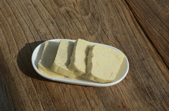 东北铁锅炖鱼正宗做法视频,东北铁锅炖鱼最正宗的做法