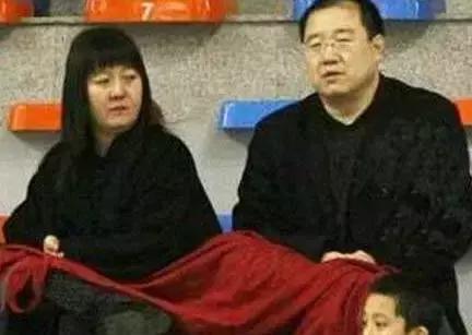 宋丹丹的前夫英达是少数民族吗,宋丹丹前夫英达