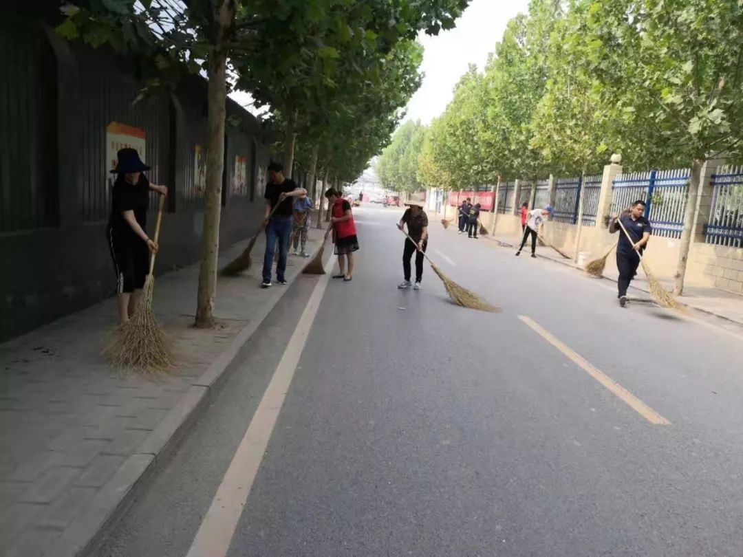 垃圾分类齐参与文明城市我先行,垃圾分类齐参与人人动手美家园